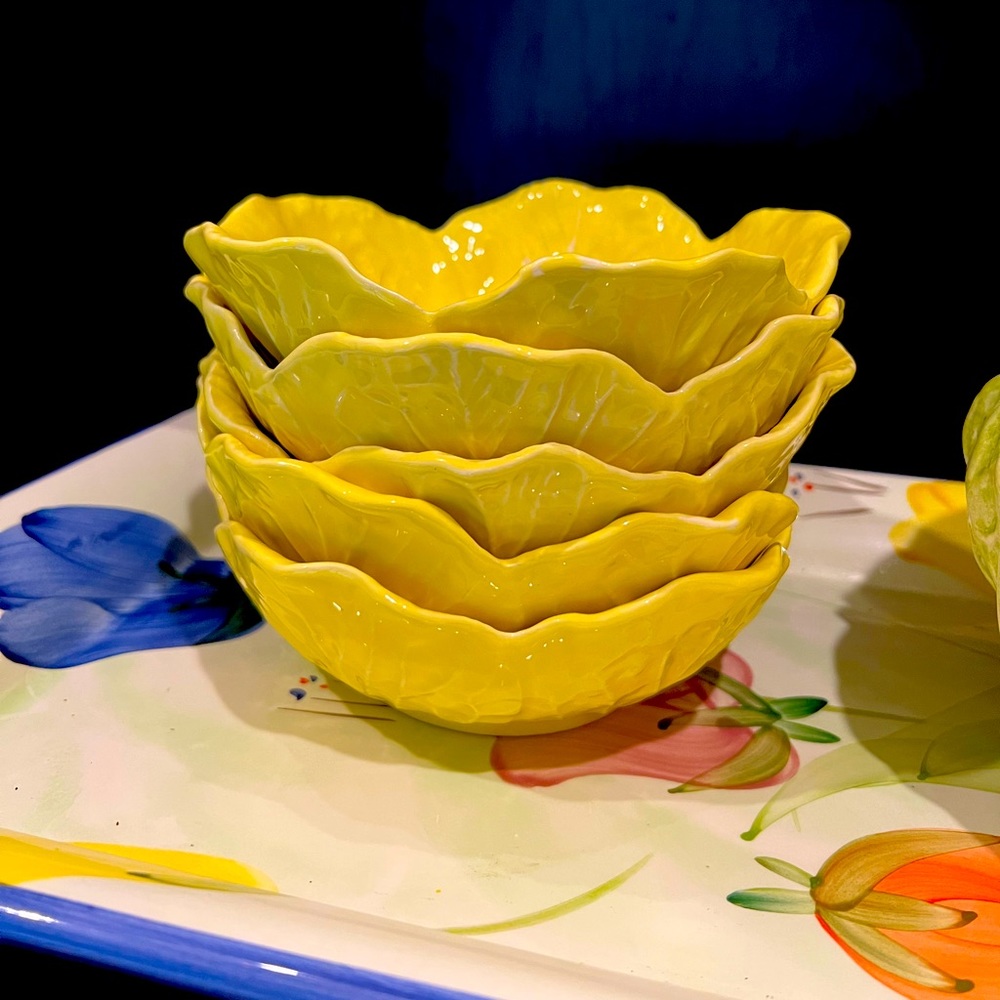 Salad bowls